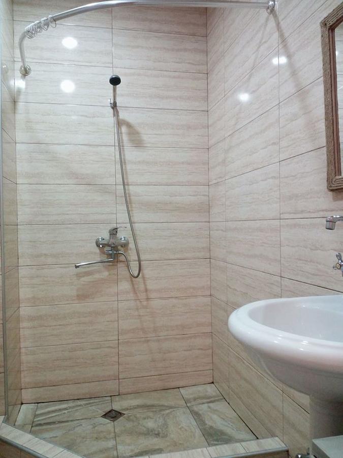 Ruso'S Flat Apartment Batumi Exterior photo